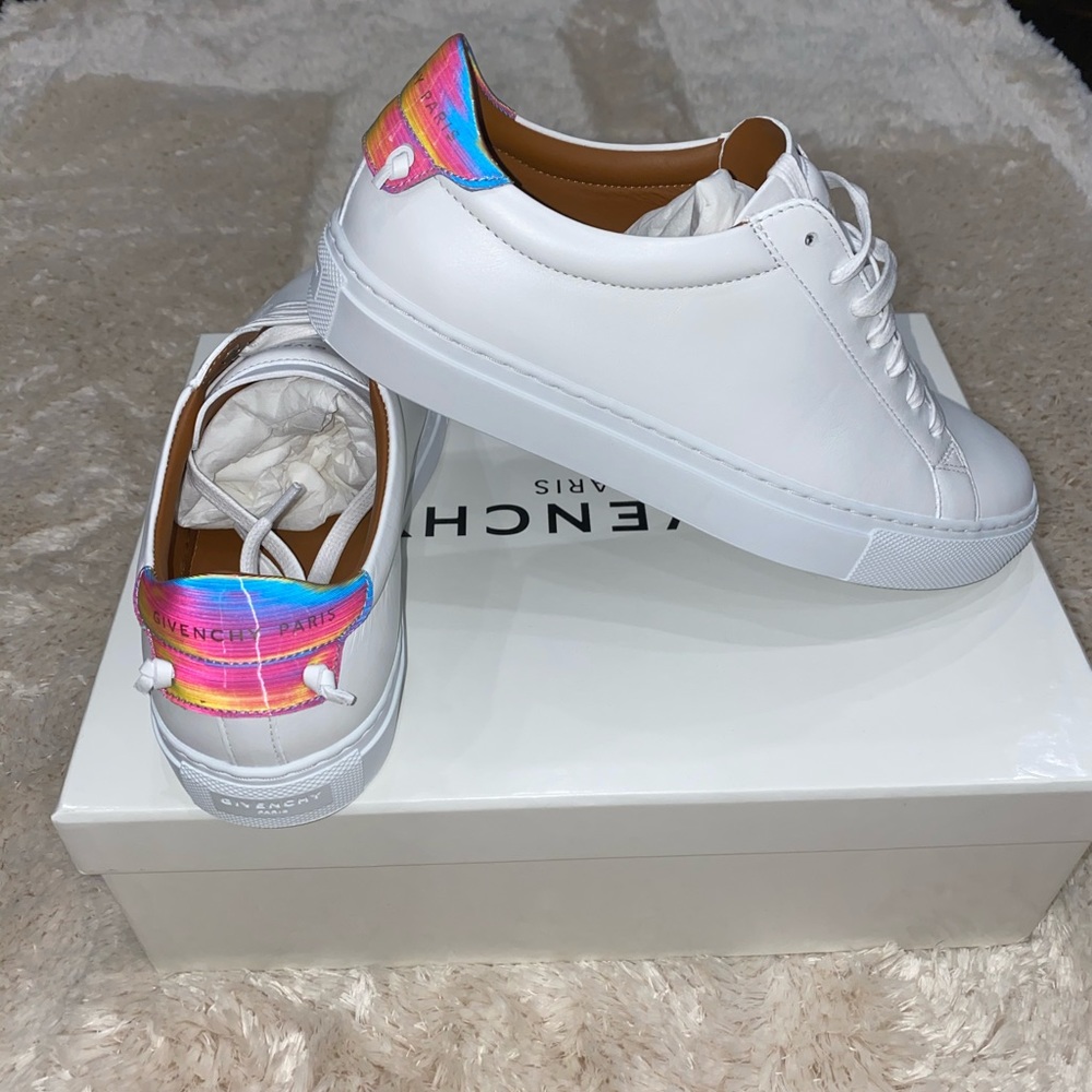 Givenchy sneakers size 36.5 NIB